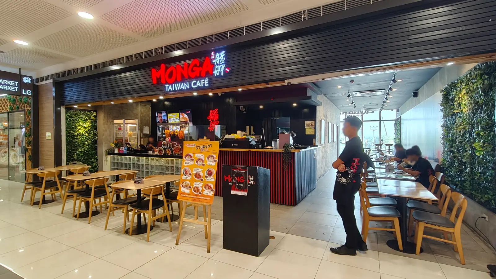 MONGA in SM City Fairview